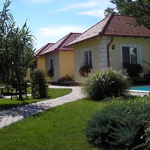 Apartament Kaktuszvirag Apartmanhaz, Hajdúszoboszló